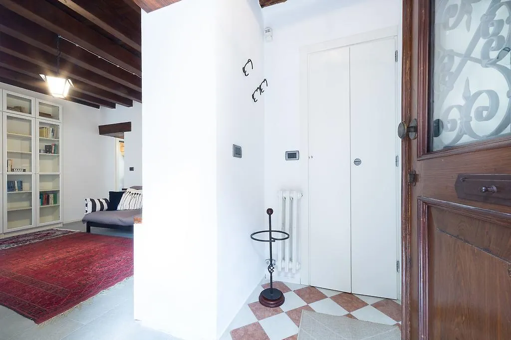 Ve.N.I.Ce Cera Casa Santo Stefano Apartment Venice